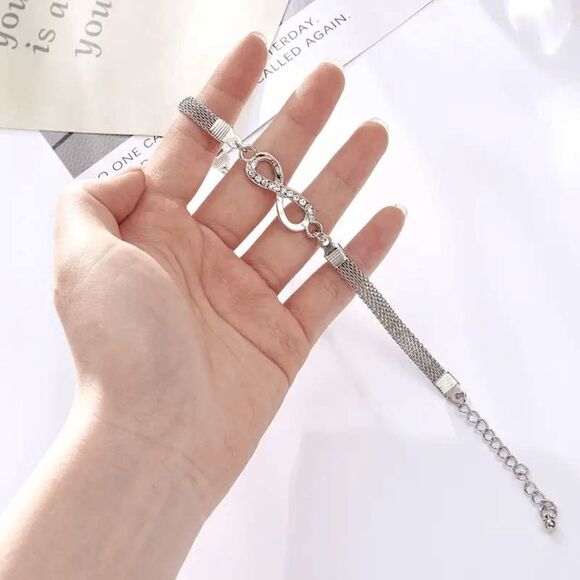 INFINITY SILVER DIAMOND BRACELET - Picture 8 of 8